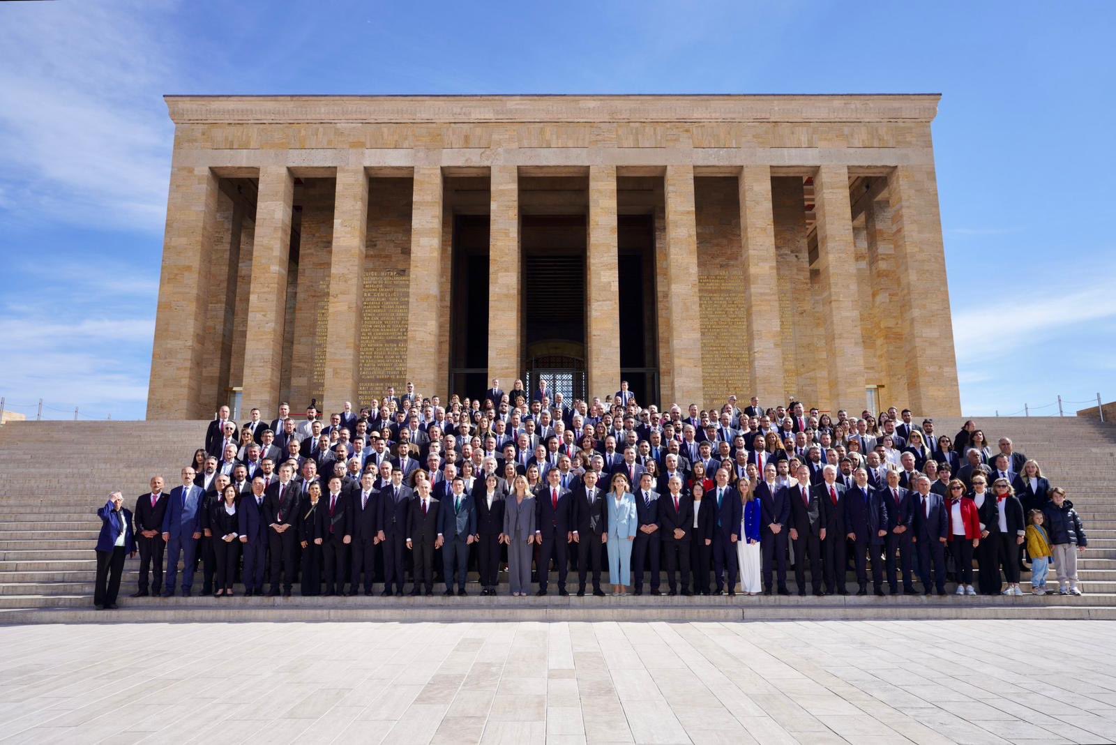  İmamoğlu ve ilçe belediye başkanları Anıtkabir’i ziyaret etti